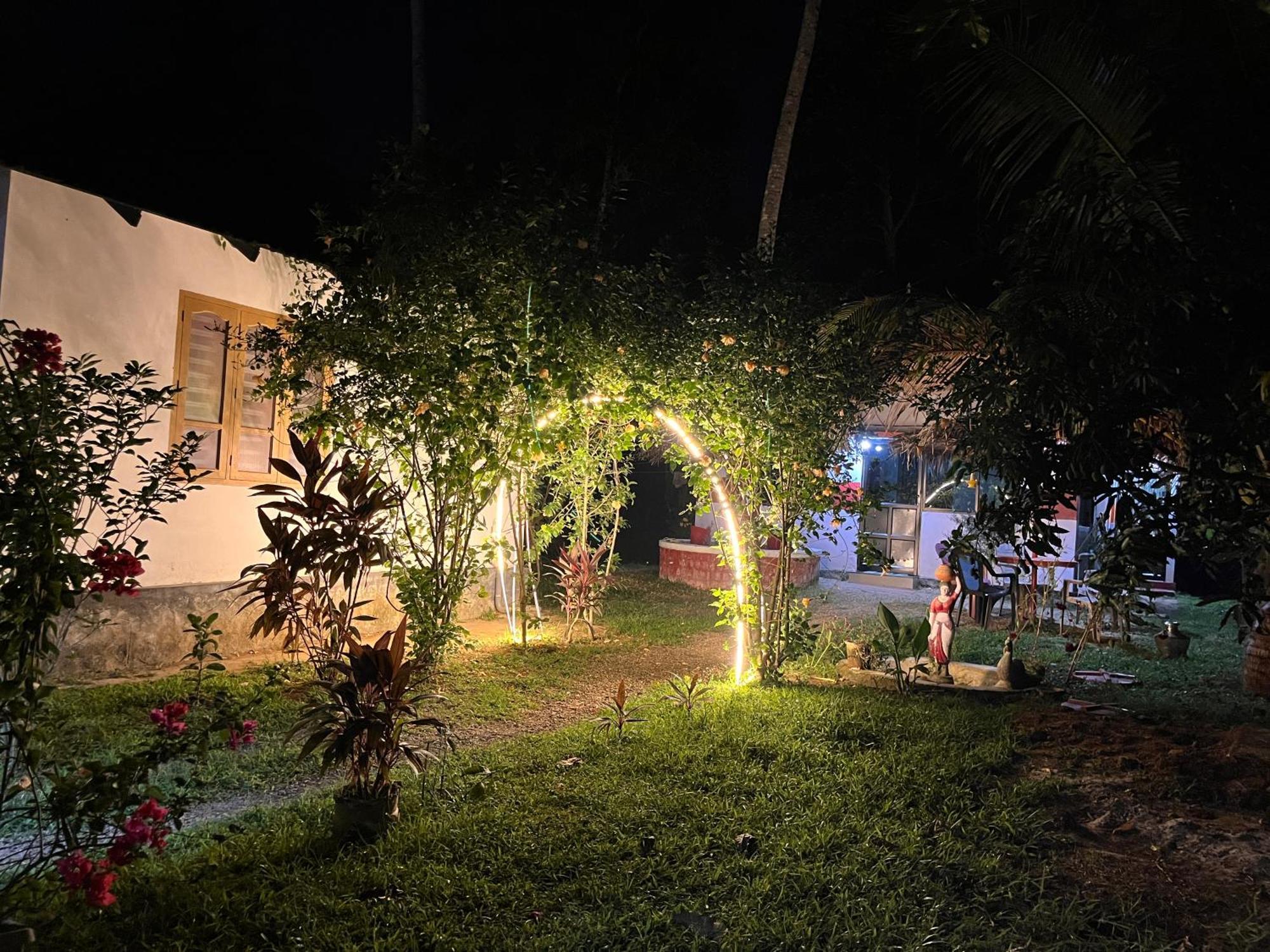 Lake Homes Varkala Ngoại thất bức ảnh
