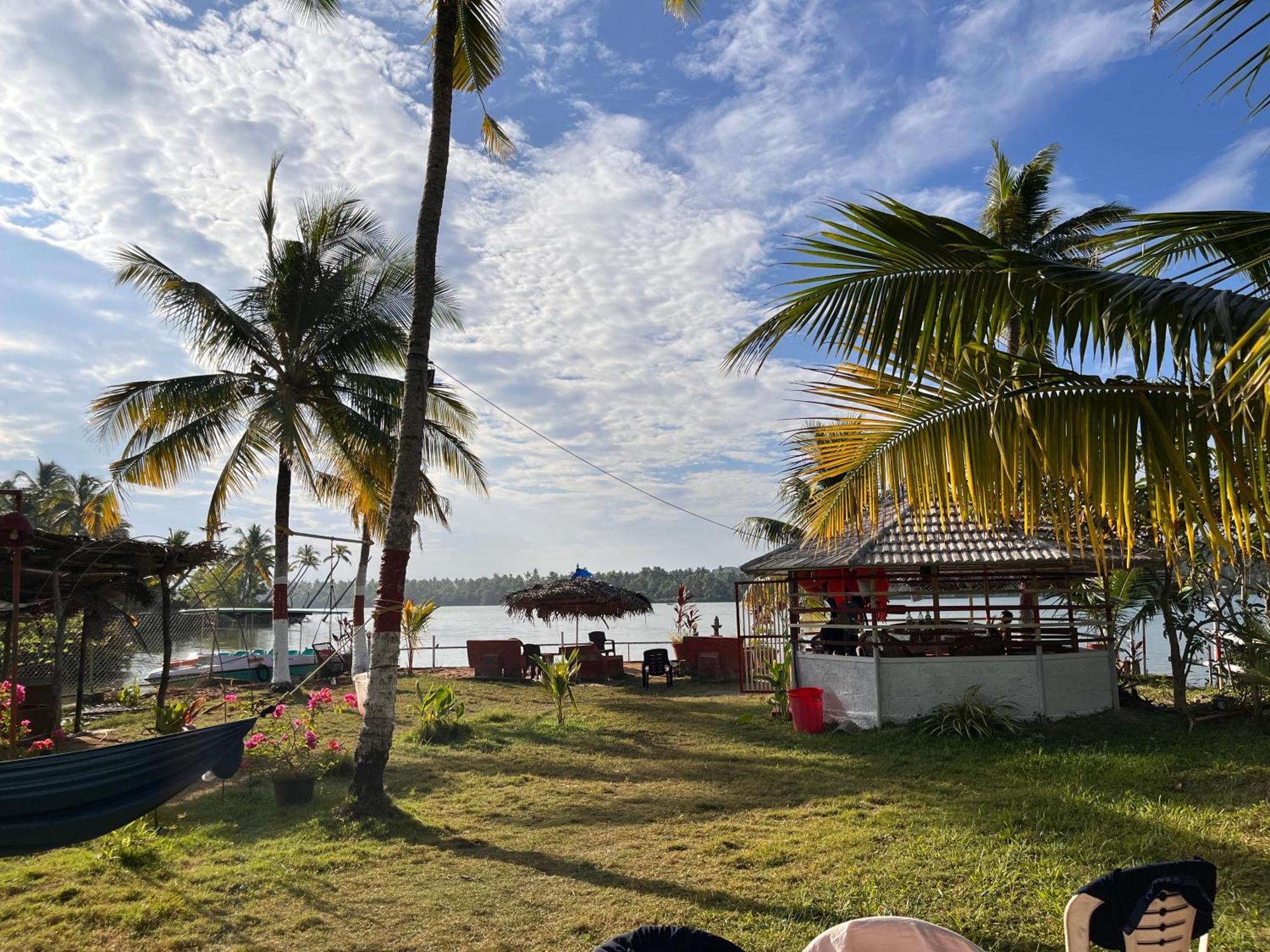 Lake Homes Varkala Ngoại thất bức ảnh
